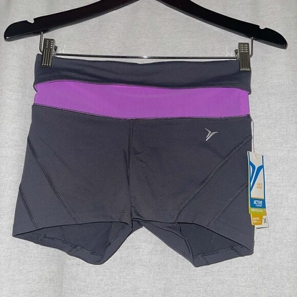 Old Navy biker shorts - Picture 6 of 10